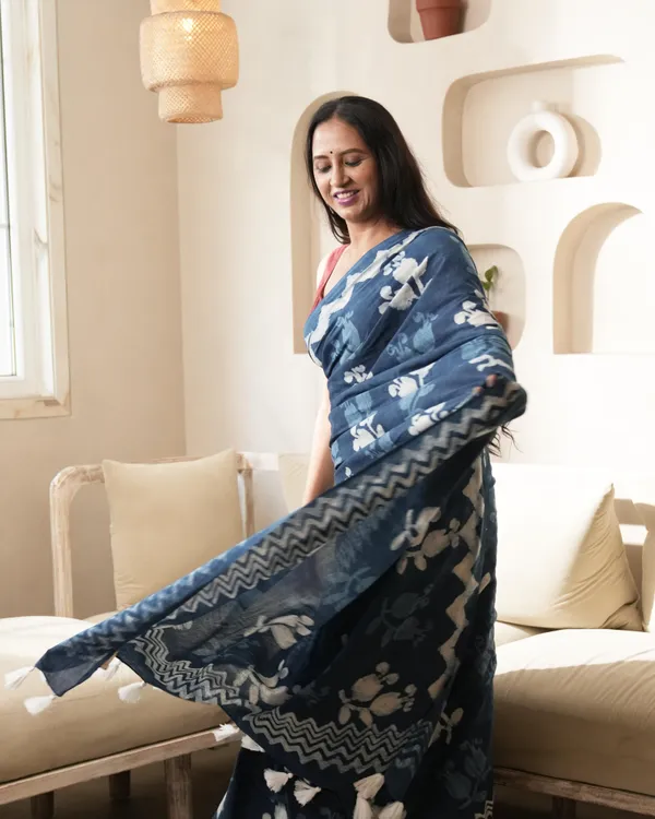 Indigo_Cotton_Dabu_Butta_Print_Mul_Saree_For_Women